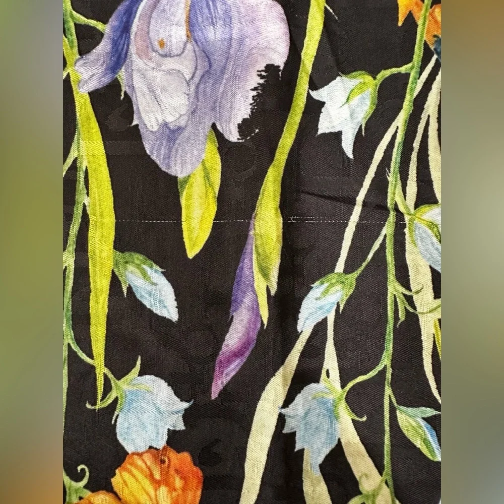 New D logo Fashion square scarf 52”x52” - Picture 4 of 7